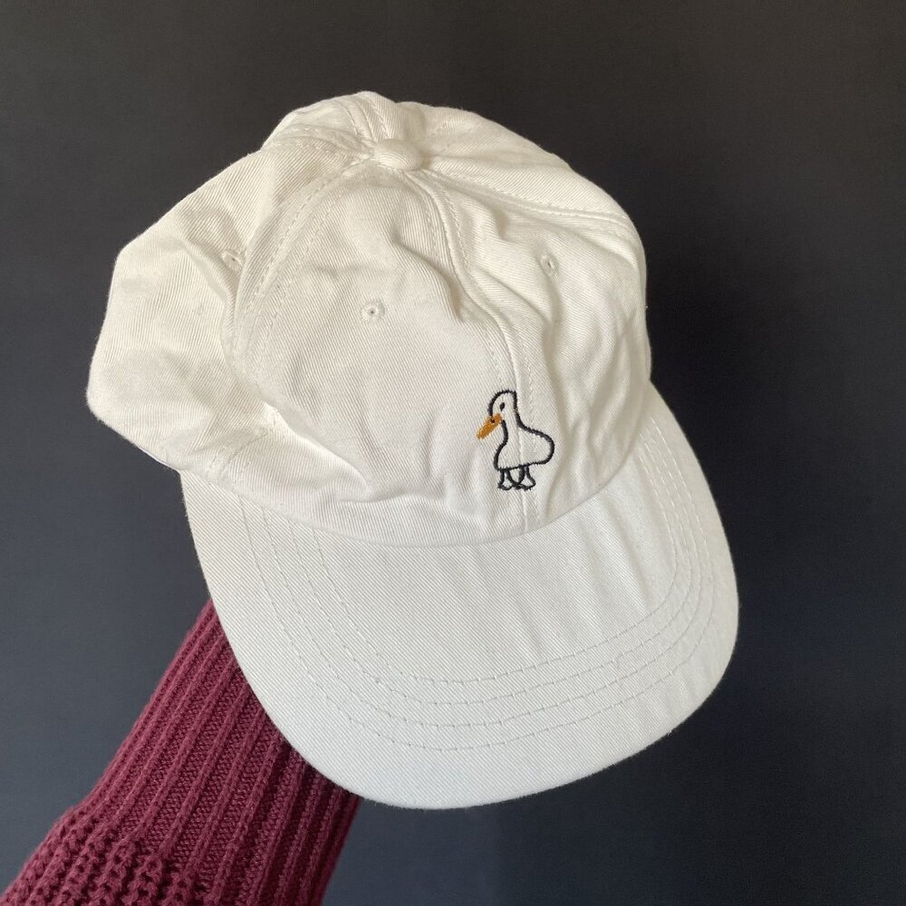 White Adjustable Cotton Baseball Cap With Embroidered Duck Design one size